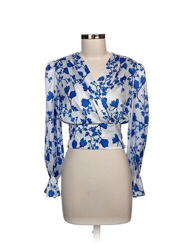 Zara Bluz %70 İndirimli.