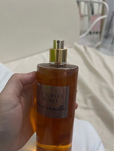 Victoria s Secret Vs vücut spreyi bare vanilla