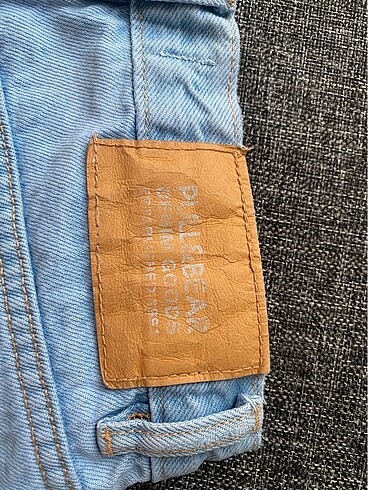 36 Beden mavi Renk pull&bear kot şort