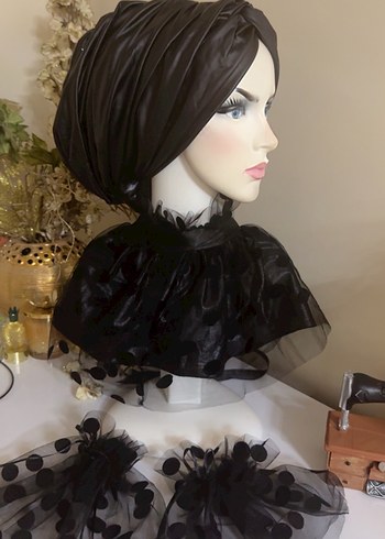 Puantiyeli Siyah Fırfırlı Gotik Eldiven - Görsel 2