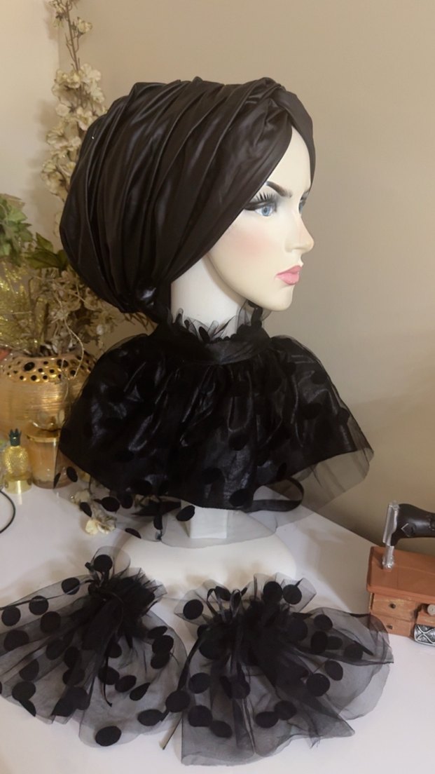 Puantiyeli Siyah Fırfırlı Gotik Eldiven - Görsel 2