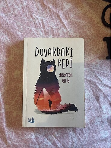 Duvardaki Kedi