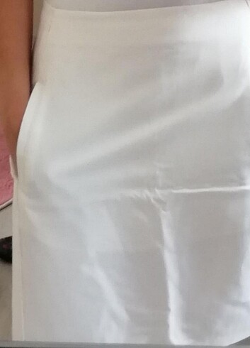 Adil Işık Beyaz etek