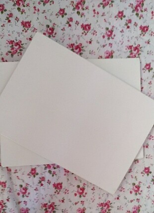 10 tane 10*10 , 5 tane 25*35, 1 tane 50*70 tuval