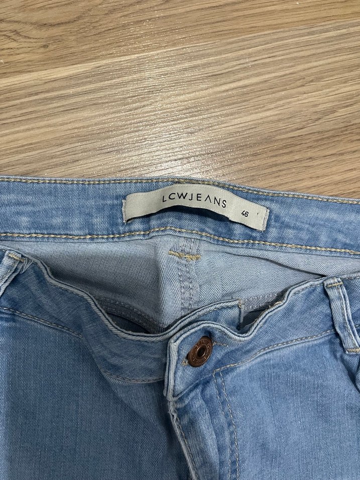 Mavi Kadın Elastik Belli Midi Denim Şort - Görsel 5