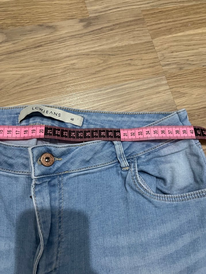 Mavi Kadın Elastik Belli Midi Denim Şort - Görsel 3