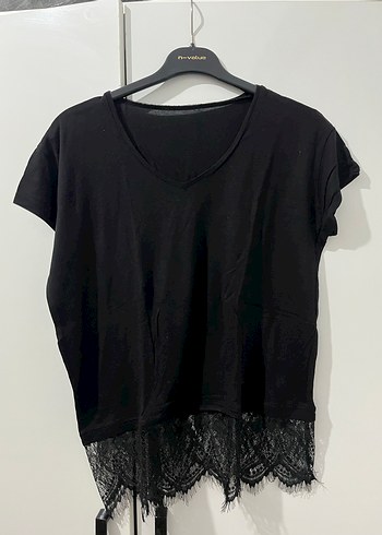 Siyah V Yaka Dantelli Kısa Kollu Bluz - Görsel 2