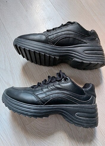 Deichmann Kadın Siyah Spor Ayakkabı