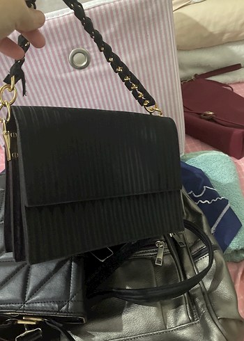 Zincir Detaylı Siyah Kadın El Çantası - Görsel 2