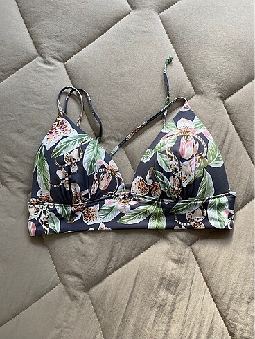 H&M desenli bikini üst