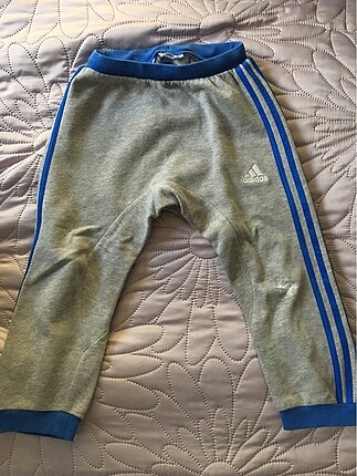 4 Yaş Beden çeşitli Renk Adidas eşofman takımı