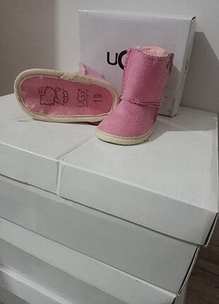 Ugg bot