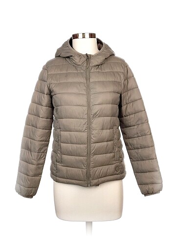 Pull and Bear Mont %70 İndirimli.