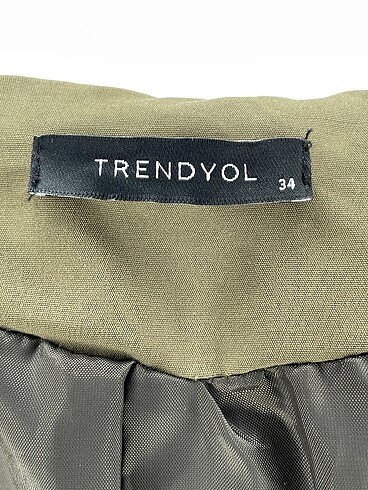 34 Beden haki Renk Trendyol & Milla Trenchcoat %70 İndirimli.
