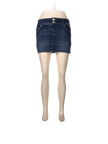 Bershka Mini Şort %70 İndirimli.