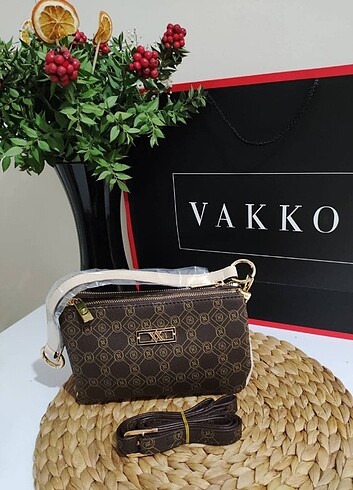 Vakko Fermuarlı Baget Çanta