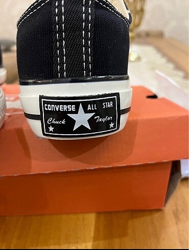 37 Beden siyah Renk Converse