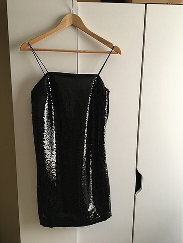 H&M payetli siyah elbise