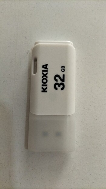 USB Bellek 32 GB