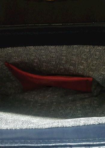 Şık lacivert Parlak Yılan Derisi Desenli Kadın Çantası - Görsel 3