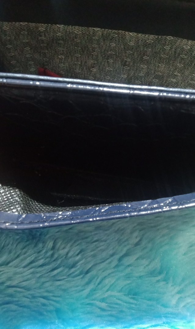 Şık lacivert Parlak Yılan Derisi Desenli Kadın Çantası - Görsel 4