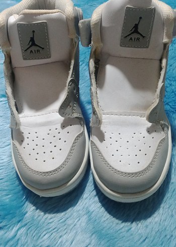 Beyaz Gri Velcro Bağcıklı Basketbol Ayakkabısı - Görsel 2