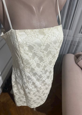 Dantel Detaylı ince askılı tül detaylı ekru elbise - Görsel 8