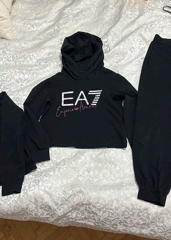 Emporio Armani Kizlar İcin Siyah Kapusonlu Esofman Takimi