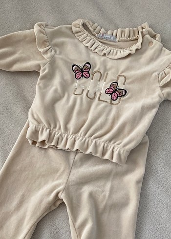 Uzun Kollu Fırfırlı Bebek Kız Takımı - Görsel 5