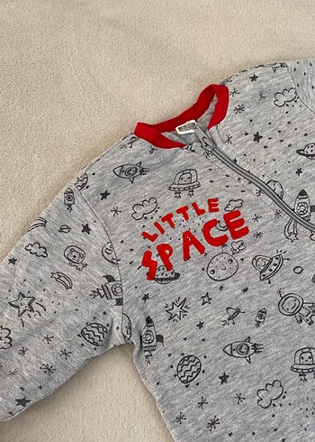 Gri Uzay Desenli Fermuarlı Bebek Tulumu - Görsel 3