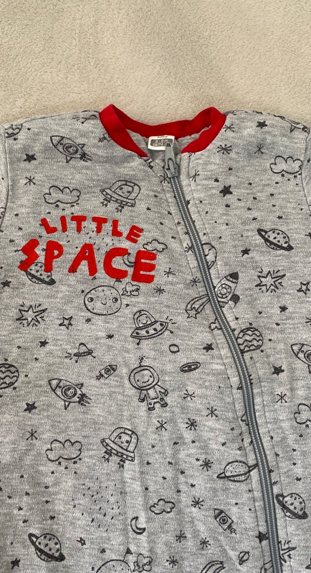 Gri Uzay Desenli Fermuarlı Bebek Tulumu - Görsel 4