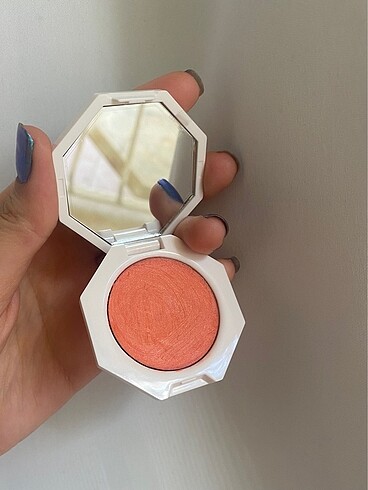 Fenty Beauty-Cream Blush-Peach Face