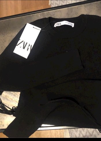 Zara ZARA ETİKETLİ Yan Yırtmaçlı Triko s beden
