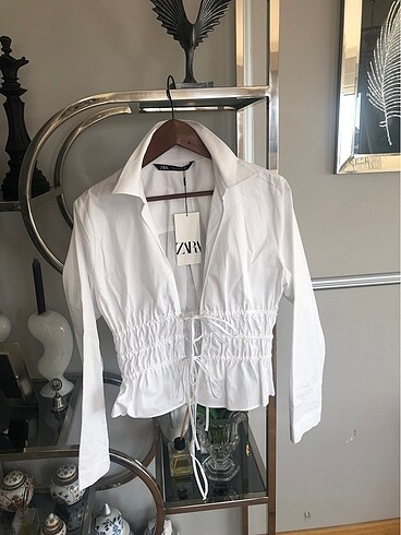 Zara ZARA BAĞCIK DETAYLI GÖMLEK S BEDEN
