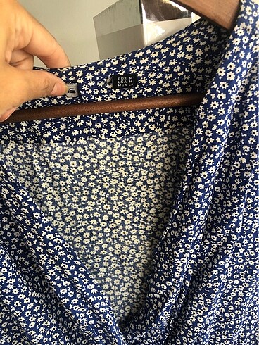 s Beden BERSHKA ÇİÇEK DESENLİ ELBİSE S BEDEN