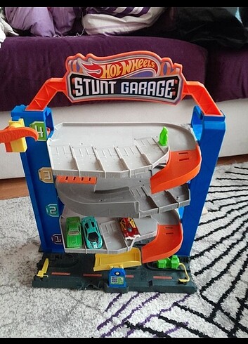 Hotwheels Stunt Garage