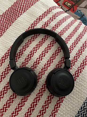 JBL KABLOSUZ KULAKLIK