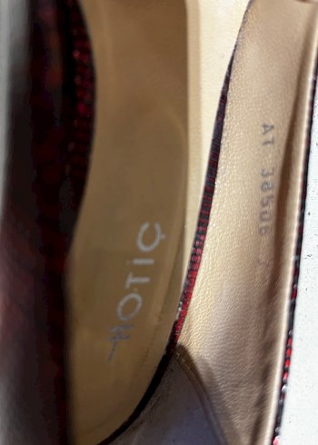 Bordo Yılan Desenli Tokalı Topuklu Kadın Ayakkabı - Görsel 5