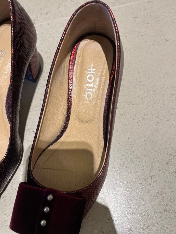 Bordo Yılan Desenli Tokalı Topuklu Kadın Ayakkabı - Görsel 3