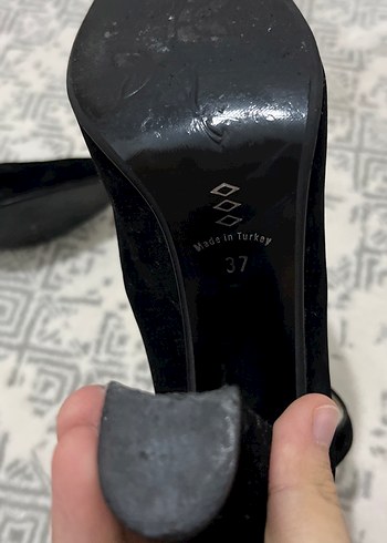 Siyah Süet Tokalı Topuklu Kadın Ayakkabı - Görsel 2