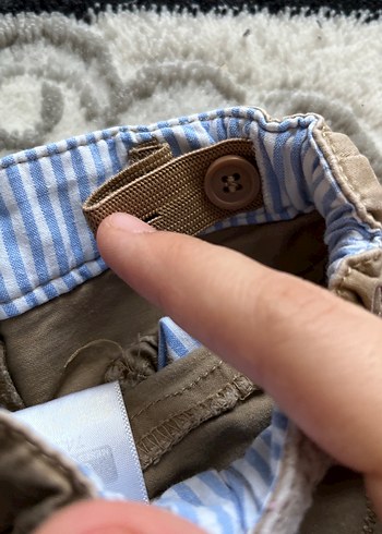 Düğmeli Bej kız çocuk şort - Görsel 4