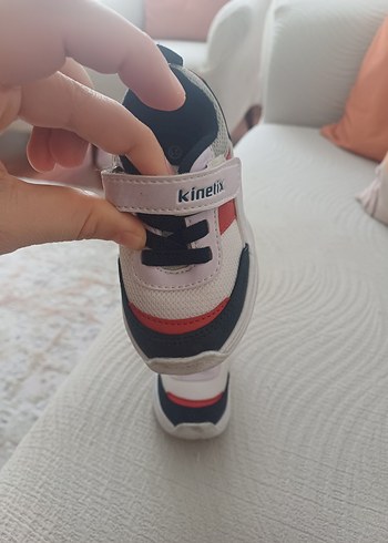 Beyaz Velcro Bağcıklı Erkek Çocuk Spor Ayakkabı - Görsel 4