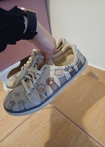 Beyaz Gri Baskılı Bağcıklı Kadın Spor Ayakkabı - Görsel 3