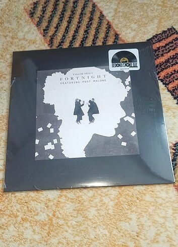 Taylor Swift - Fortnight RSD 2025 7