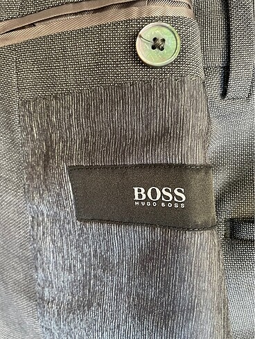 48 Beden gri Renk Orijinal hugo boss takım elbise