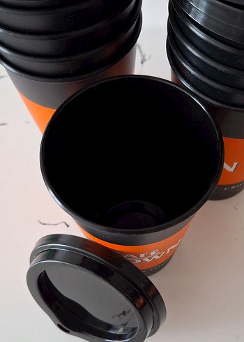 Siyah Kapaklı Turuncu Detaylı Seyahat Kupası - Görsel 2