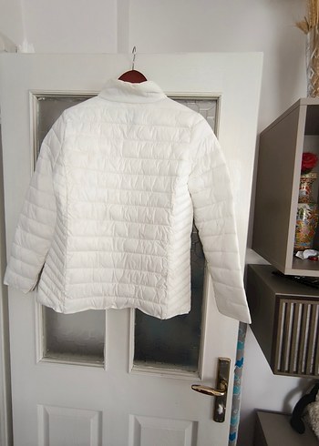 Beyaz Fermuarlı Kadın Mont - Görsel 2