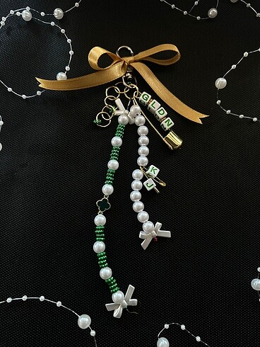 Jungkook Golden albüm theme charm/anahtarlık