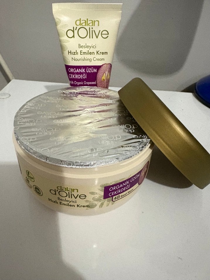 Dalan d'Olive Organik Üzüm Çekirdeği Besleyici Krem - Görsel 3