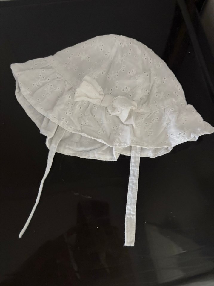 LCW Baby Beyaz Fiyonk Detaylı Kız Bebek Şapka - Görsel 3